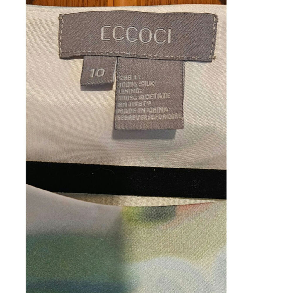 Eccoci Size 10 Silk Sleeveless blouse - Picture 3 of 3
